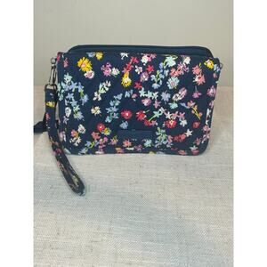 NWT Vera Bradley 3 in 1 quilted crossbody wristlet